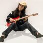 Gitaris Maully Gagola.