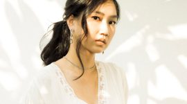 Penyanyi solo Nadiya Rawil. 