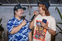 Eno Suratno Wongsodimedjo dan Ncek Gaul saat memandu program Swag Event. (Foto: I Wayan Bagiartana)