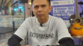 Penyanyi solo Sigit Wardana. (Foto: Eno Dimedjo)