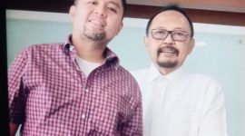 Dimas Supartono berpose bersama ayahnya, Tono Supartono. (Foto: Istimewa)