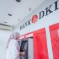 Ilustrasi transaksi di ATM Bank DKI. (Foto: Istimewa)