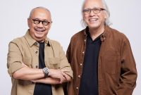 Dua penyanyi Indonesia, Ebiet G. Ade dan Iwan Fals. (Foto: Istimewa)