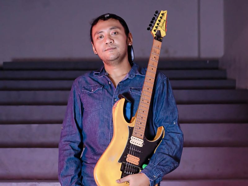 Gitaris asal Malang, Patrick Lesmana. (Foto: Istimewa)