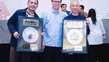 Musisi dan produser Ade Govinda sukses meraih 8 Platinum dari Asiri. (Foto: Istimewa)